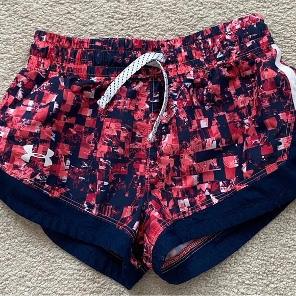 Girls Under Armour Shorts - Picture 1 of 3